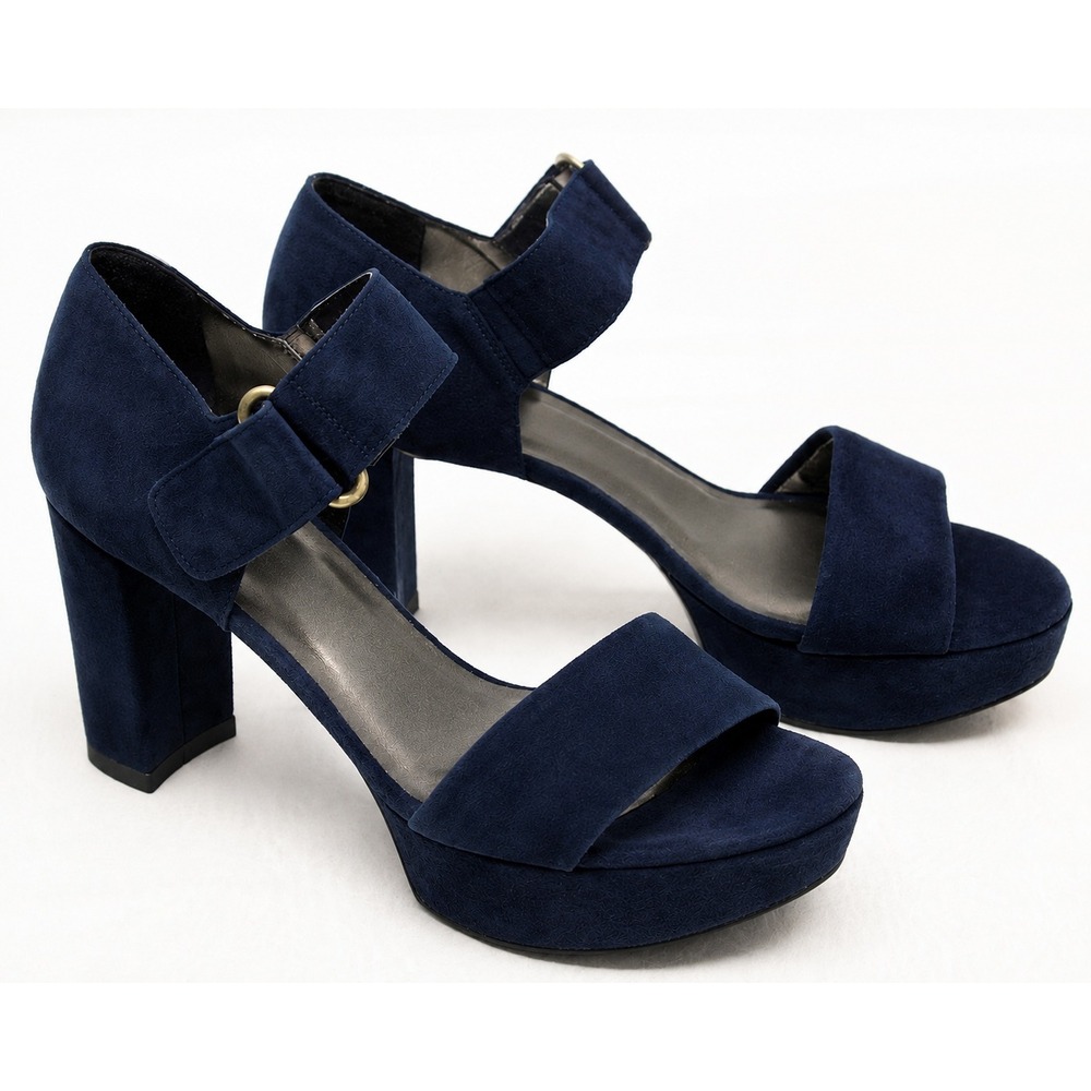Stuart Weitzman Casual City Heeled Sandal in Navy sz 8.5